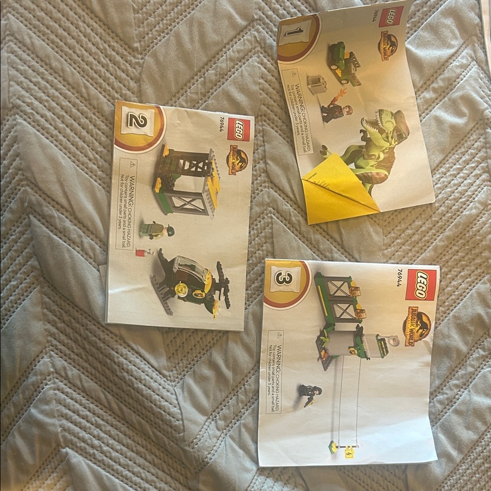 LEGO Jurassic World Set - Green and Yellow Adventure- instructions only